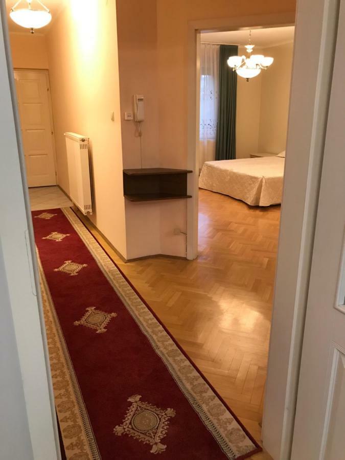 Gabor Pal 1 Apartman 2 Szoba Dunafoldvar ภายนอก รูปภาพ